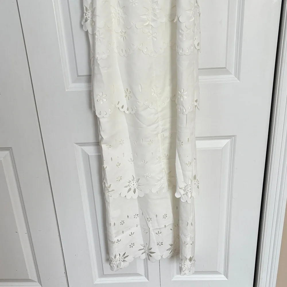 Petal & Pup White Floral Maxi Dress - Picture 7 of 8